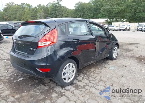 2013 Ford Fiesta S z USA, uszkodzony, nr VIN 3FADP4TJXDM183182